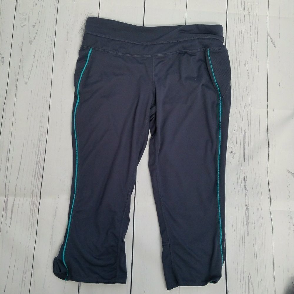 5/$25 Tangerine leggings S cropped grey
